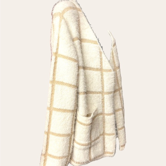 ✨TEXTURED CARDIGAN✨ - Picture 6 of 8